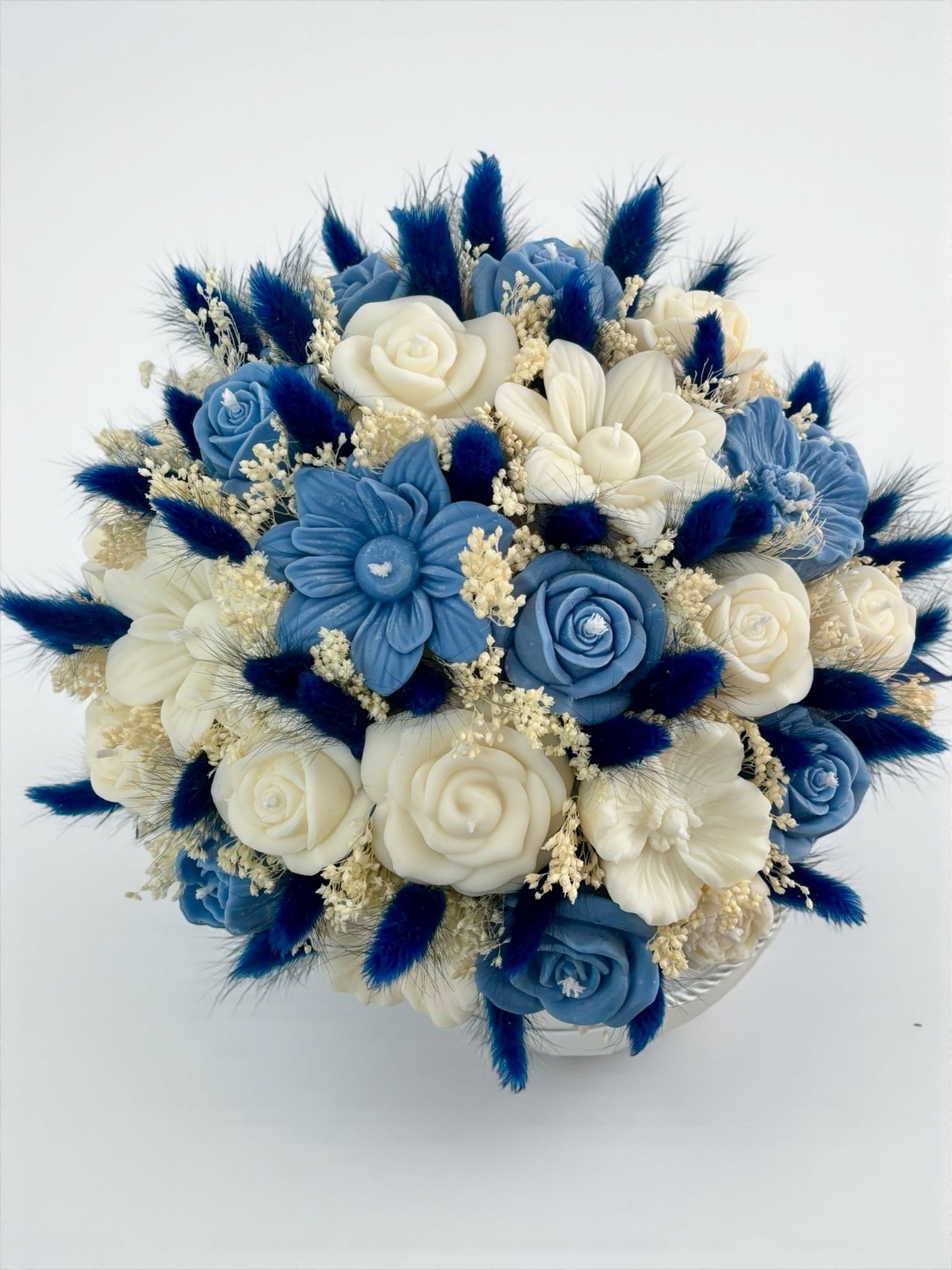 Royalty's - Image 2